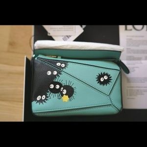 Loewe x Spirited Away Susuwatari mini puzzle bag NEW